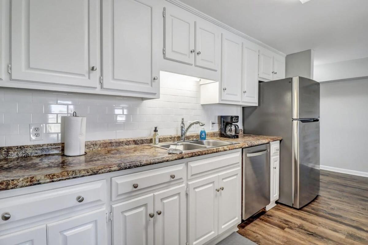 Apartamento Eagle'S Landing Loft-Downtown Above Bull & Barrel Statesboro Exterior foto