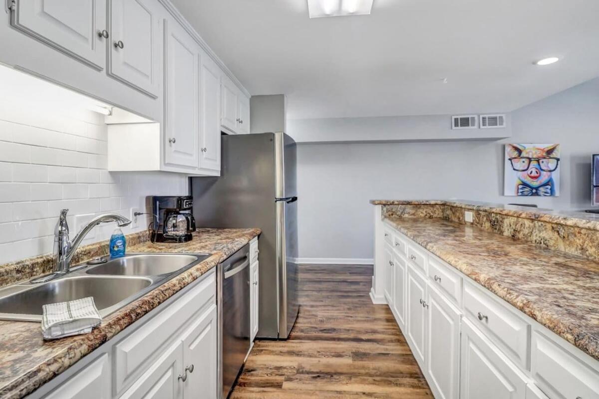 Apartamento Eagle'S Landing Loft-Downtown Above Bull & Barrel Statesboro Exterior foto